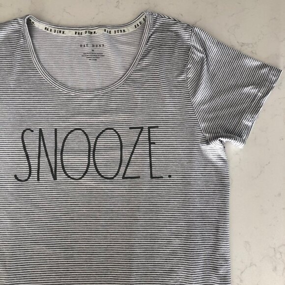 Rae Dunn SNOOZE Short Slv Scoop Neck Stripped Nightshirt Lt Heather Gray Sz M - Picture 2 of 10